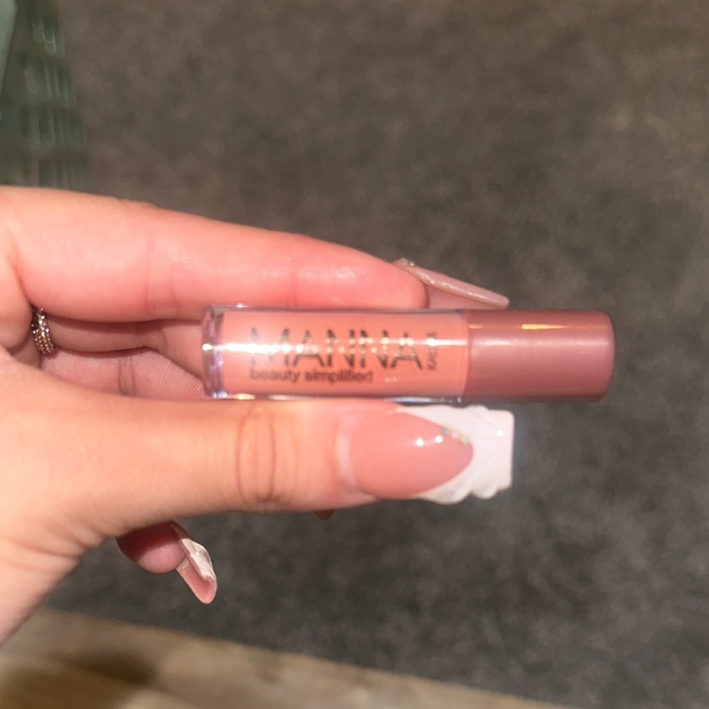 Manna Kadar Pink Lip Balm Gloss